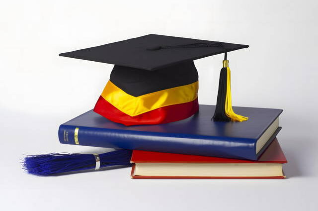 تعرف معنا على تفاصيل الدراسة في المانيا بدون لغة